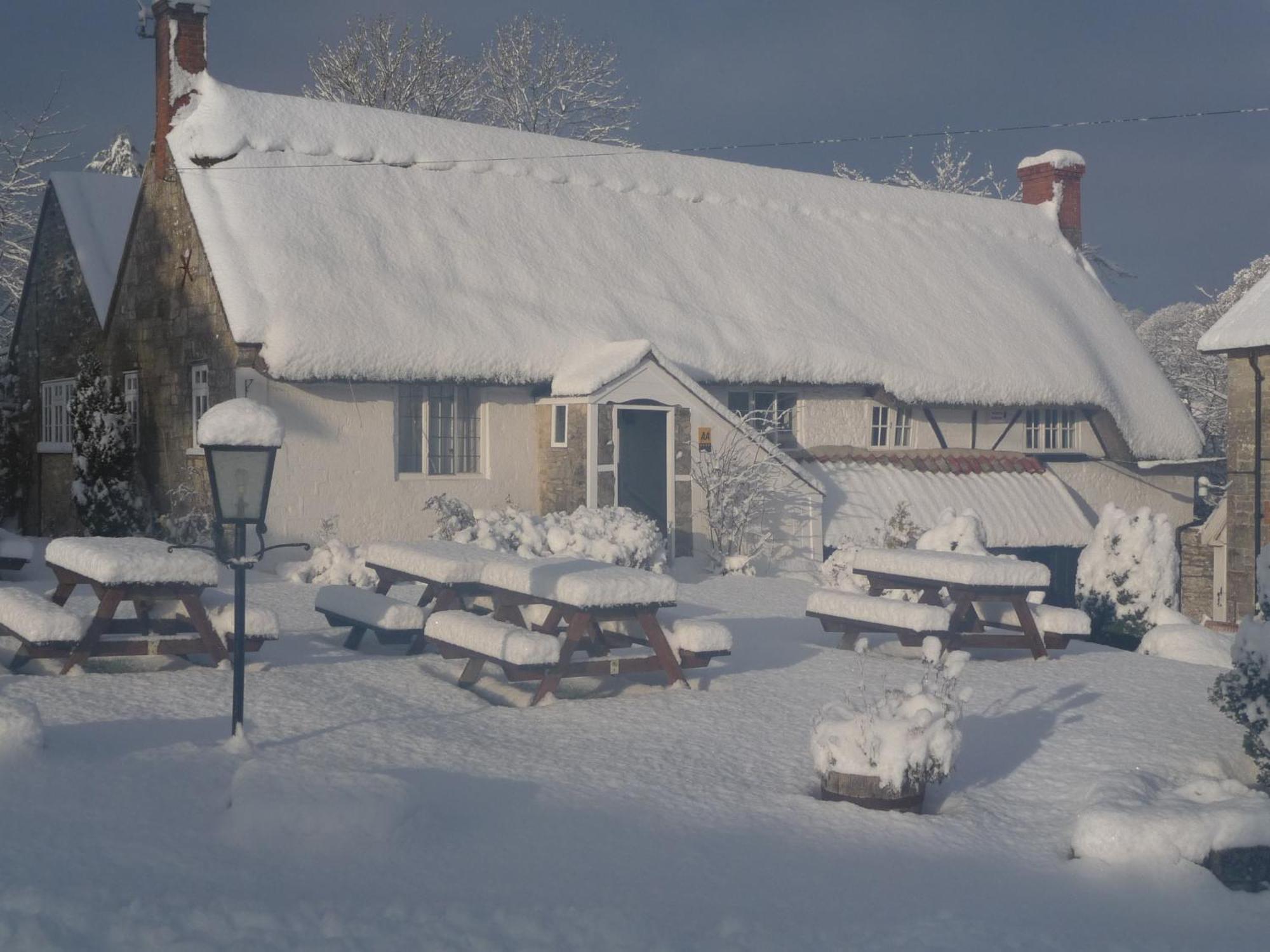 Compasses Inn Tisbury Exterior foto
